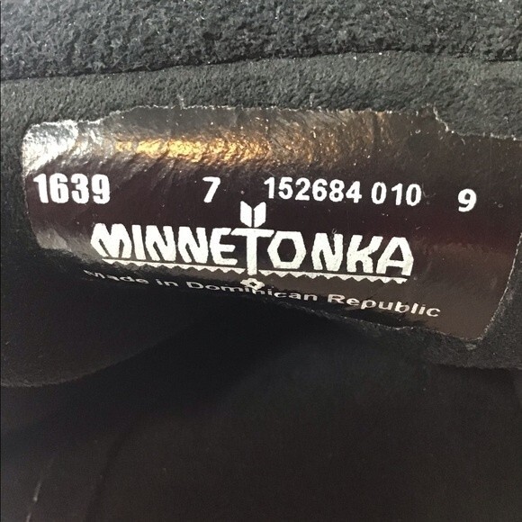 Minnetonka Suede Leather 3-Layer Fringe Boot Black Size 5 New - Picture 7 of 7